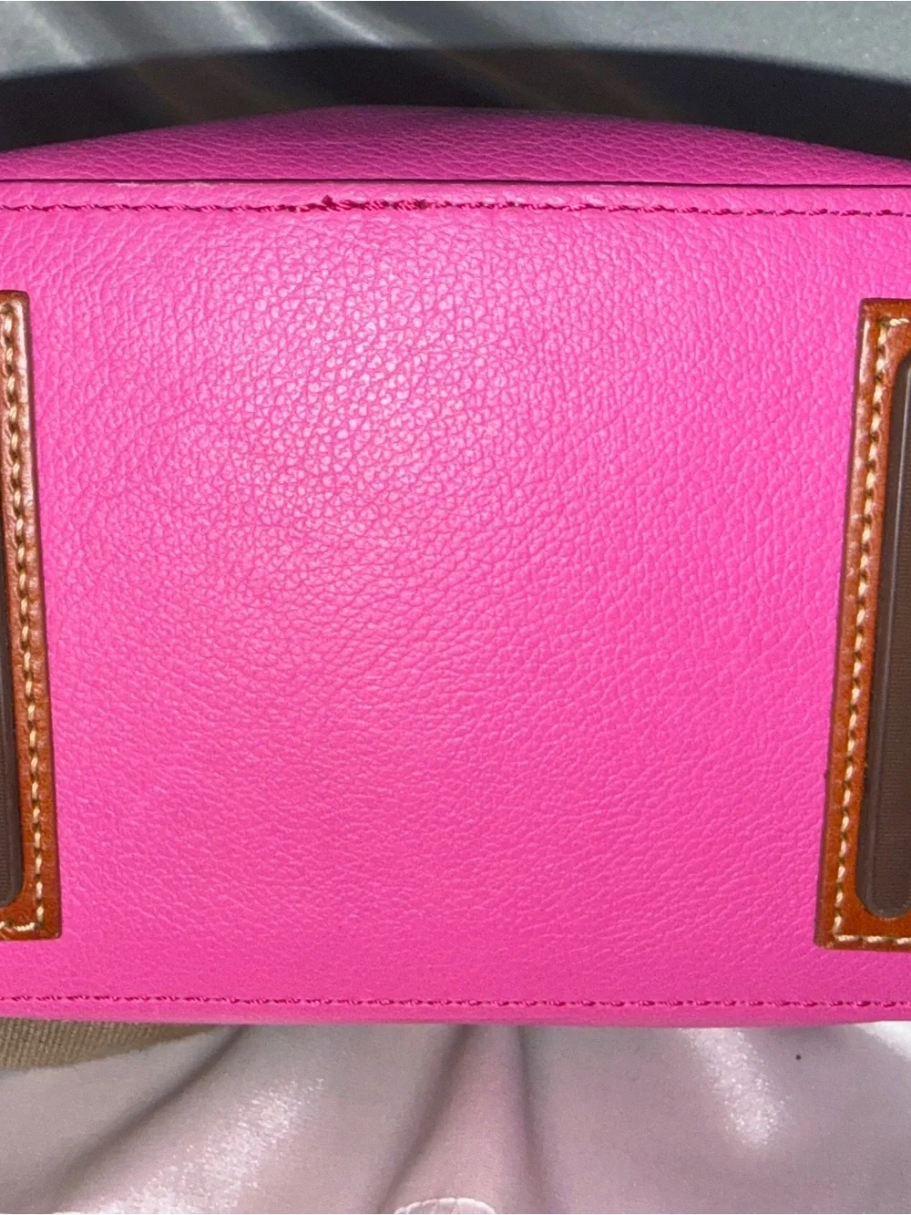 Dooney & Bourke Raleigh Roxy Leather Crossbody. - Picture 5 of 5